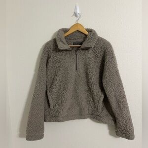 ABERCROMBIE & FITCH AF 1/4-Zip Sherpa Fleece Sweatshirt NWT Size Medium